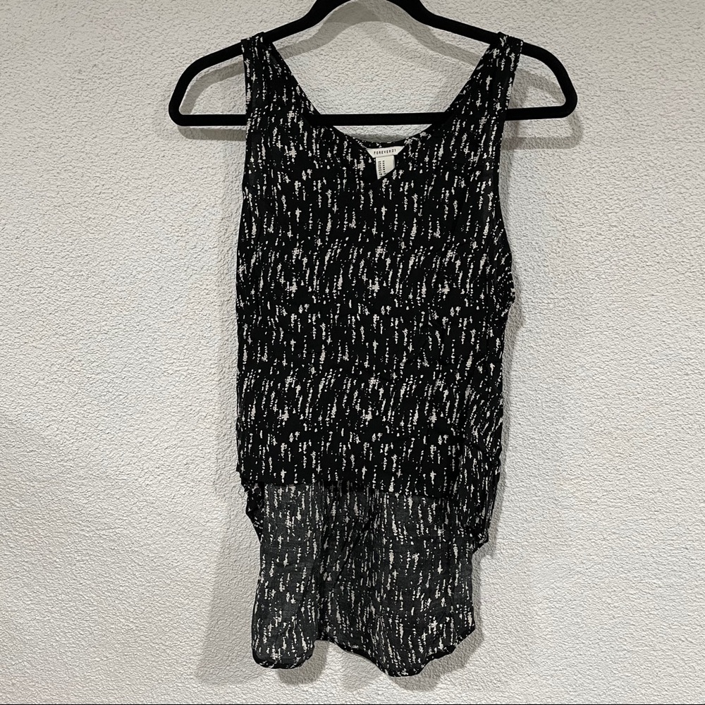 Forever 21 Black Patterned Hi-Low Top
